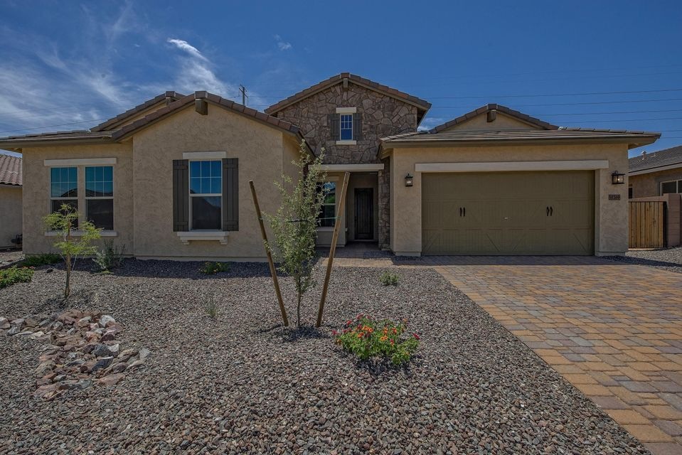 001_Great Curb Appeal