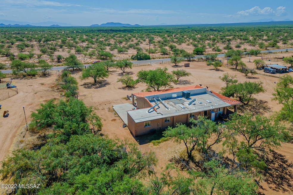 6868 S Marstellar Rd, Tucson, AZ 85735 - photo 1