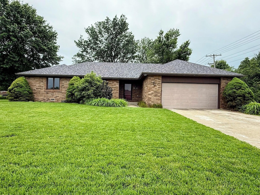 912 Domino Ct, Nixa, MO 65714 - photo 1