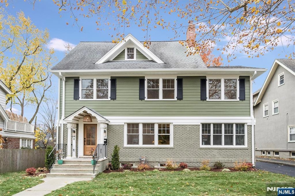 120 Beverly Rd, Montclair, NJ 07043 - photo 1