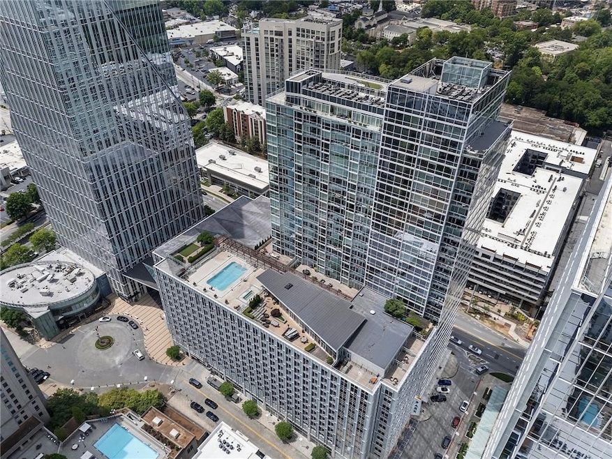 Pending $899,900 • Co-Listing Agent