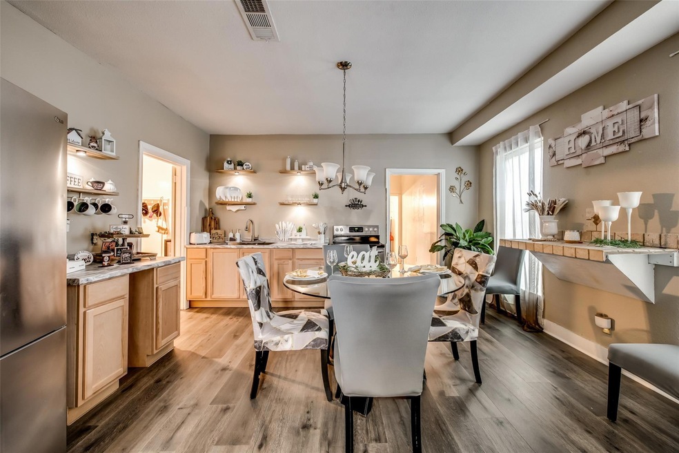 1271 E Magnolia Ave, Fort Worth, TX 76104 MLS 20470537