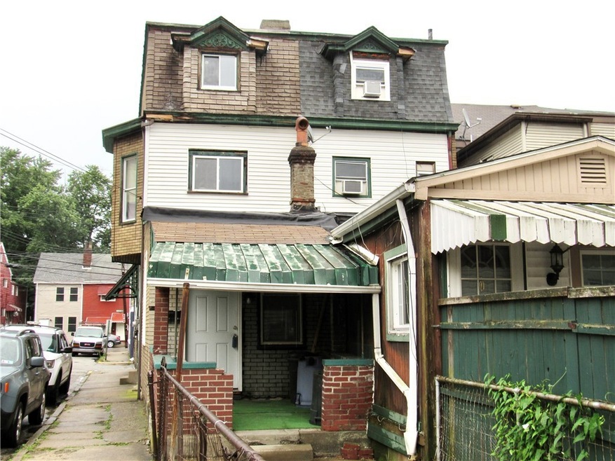 3 Story Victorian built in 1910 in popular Sharpsb