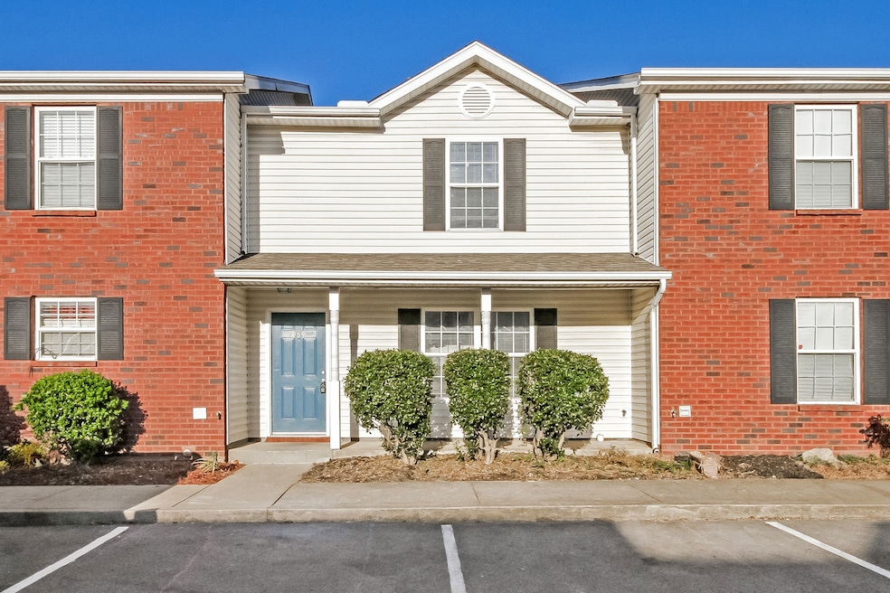 969 Evie Ann Ln, La Vergne, TN 37086 - photo 1