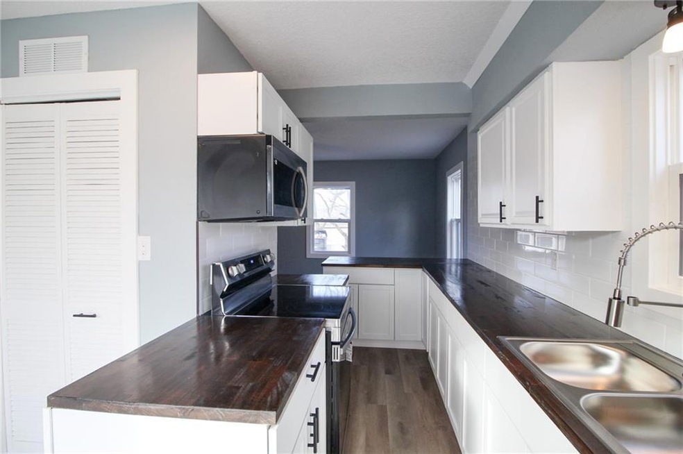 3835 15th St, Des Moines, IA 50313 - photo 1