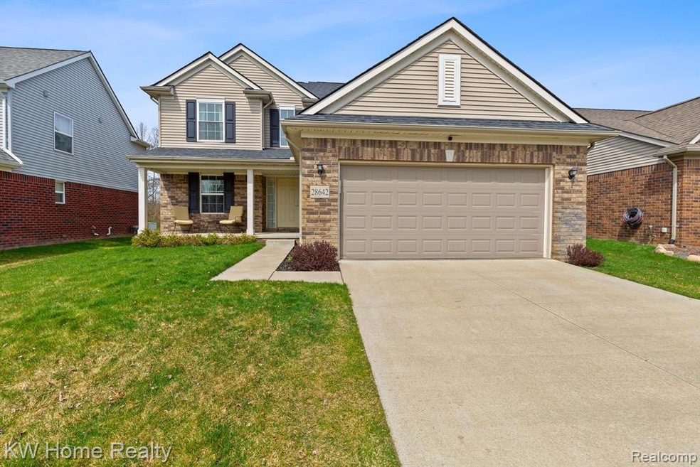 Welcome home to 28642 Oakmonte Cir W