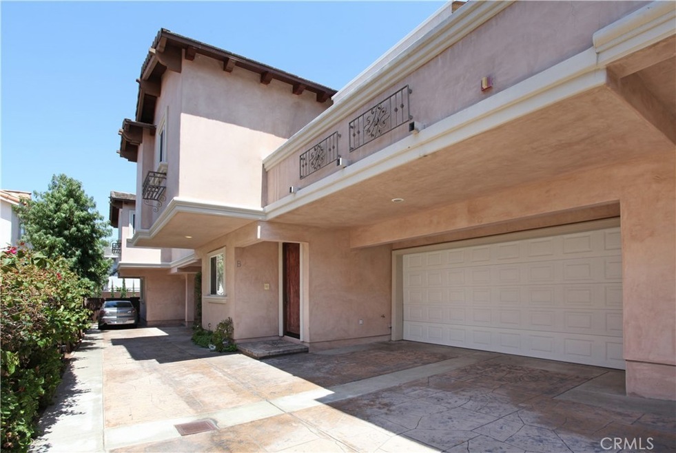 2411 Carnegie Ln unit B, Redondo Beach, CA 90278 - photo 1