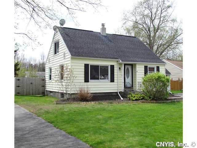 Exterior Front. Welcome to 117 Roxann Ave.