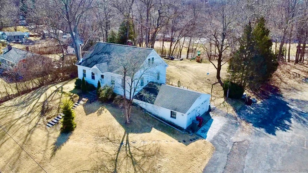 321 City Hill St, Naugatuck, CT 06770 - photo 1