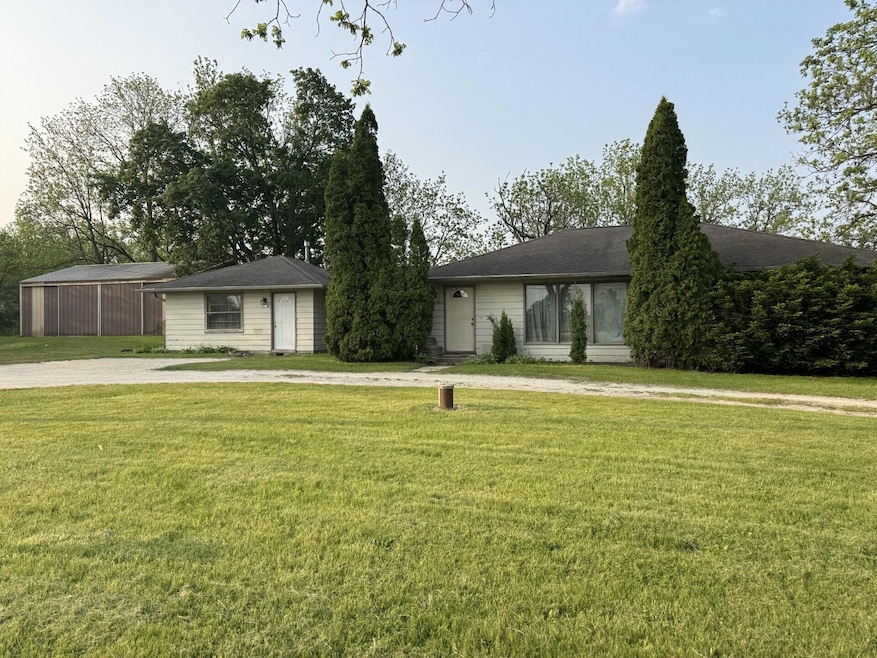 15821 braun rd front