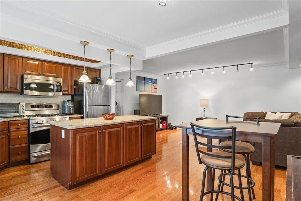 Pending $400,000 • Co-Listing Agent