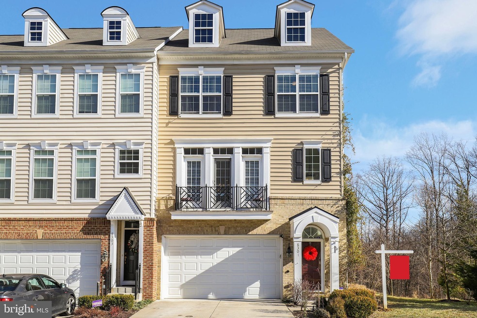 8301 Gibbs Way, Hyattsville, MD 20785 - photo 1