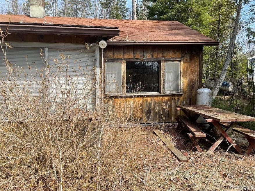 6050 E Townline Lake Rd unit EE, Harrison, MI 48625 - photo 1