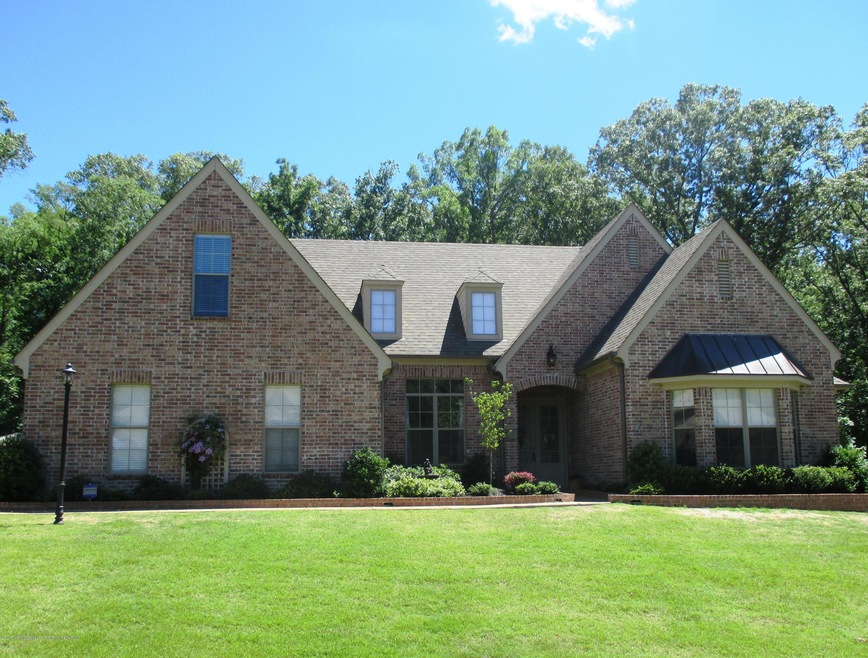 7401 Featherston Cove