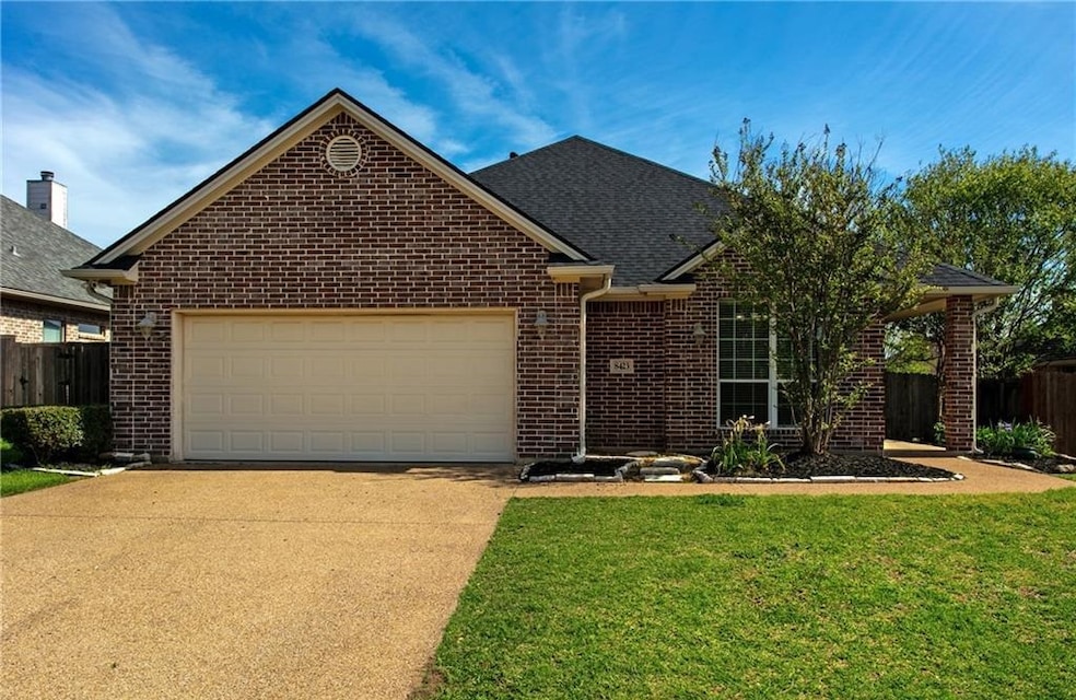 Pending $325,900