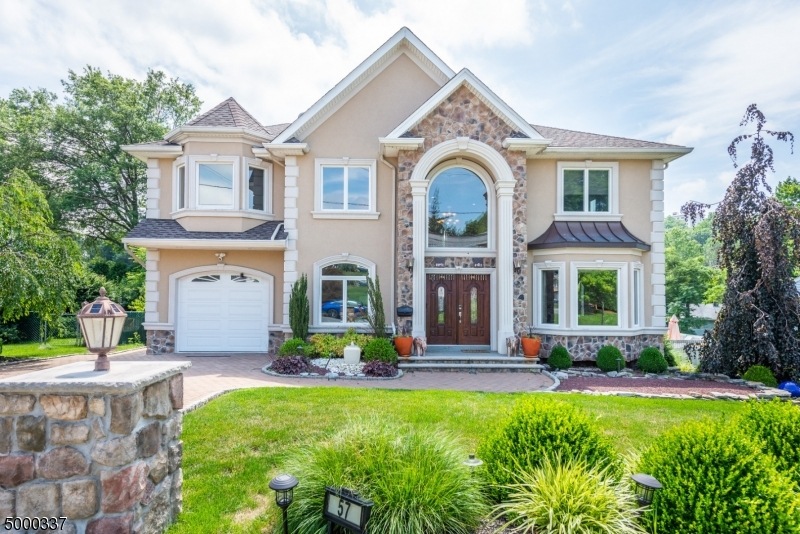 57 Robin Hood Rd, Clifton, NJ 07013 - photo 1