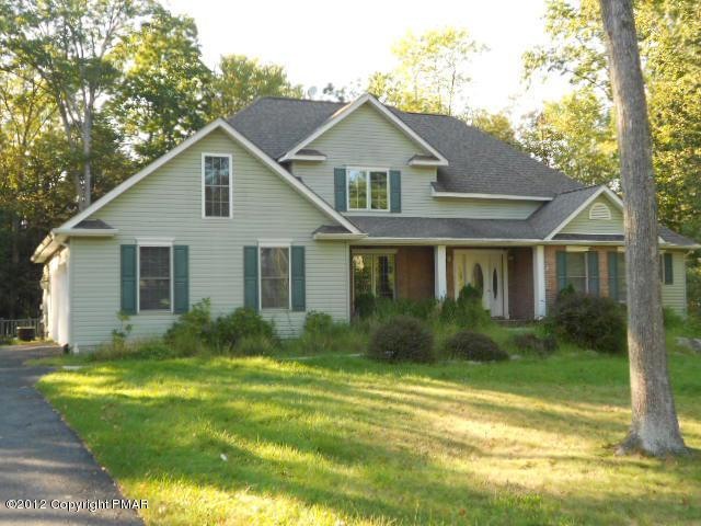 337 Escoll Dr, East Stroudsburg, PA 18301 - photo 1