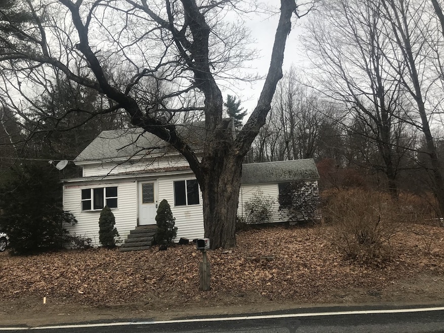 134 Quinapoxet St, Jefferson, MA 01522 - photo 1