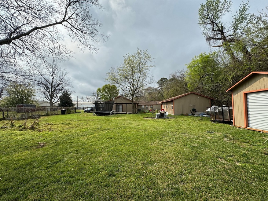 330 Janisch Rd, Houston, TX 77018 - photo 1