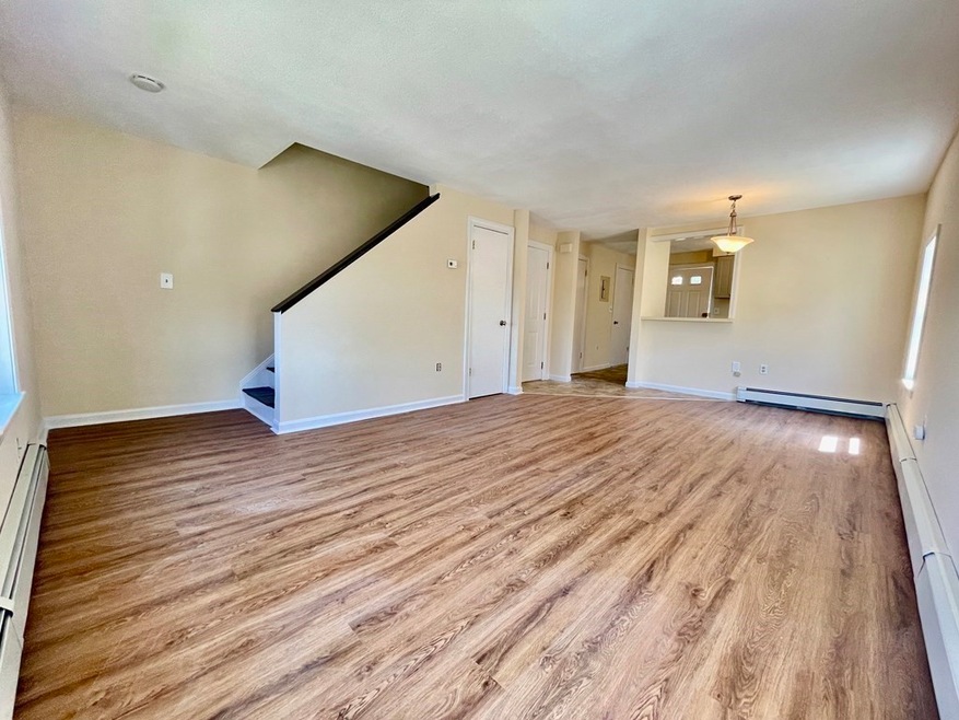 6 Forestdale Rd unit 202, Worcester, MA 01605 - photo 1