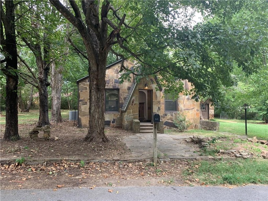 308 E Mccormick St, Prairie Grove, AR 72753 - photo 1