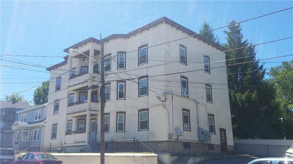 25 Roberts St unit 3, Woonsocket, RI 02895 - photo 1