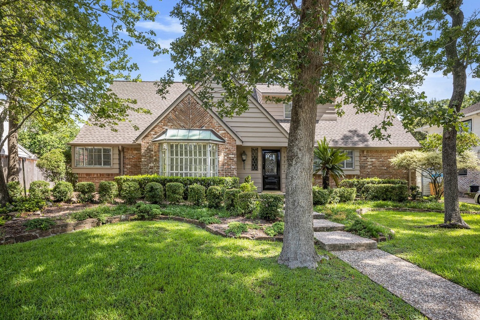 13314 Barryknoll Ln, Houston, TX 77079 - photo 1