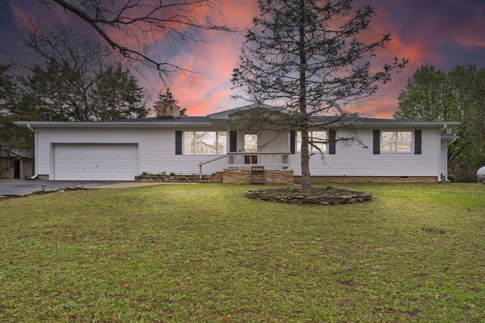 213 Webb Rd, Branson West, MO 65737 - photo 1