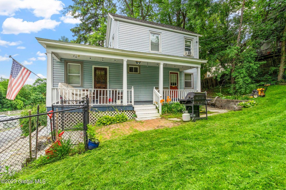 10 Prince St, Troy, NY 12180 - photo 1