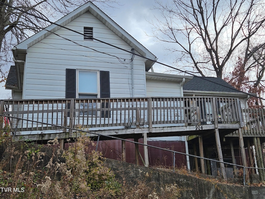 204 High Ave NE, Coeburn, VA 24230 - photo 1