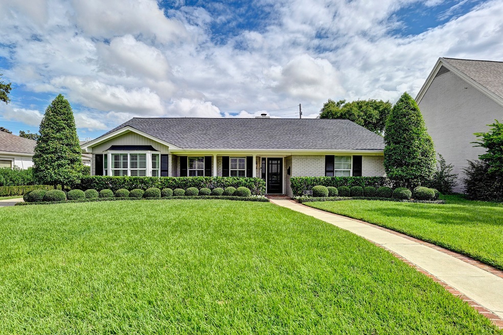 6126 Del Monte Dr, Houston, TX 77057 - photo 1