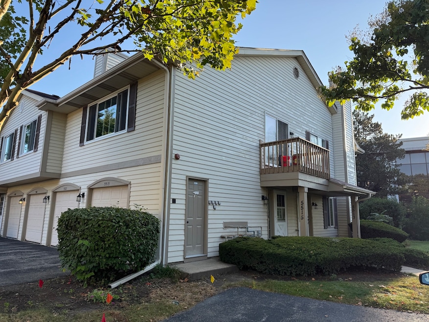 5513 Barclay Ct unit 36, Clarendon Hills, IL 60514 - photo 1