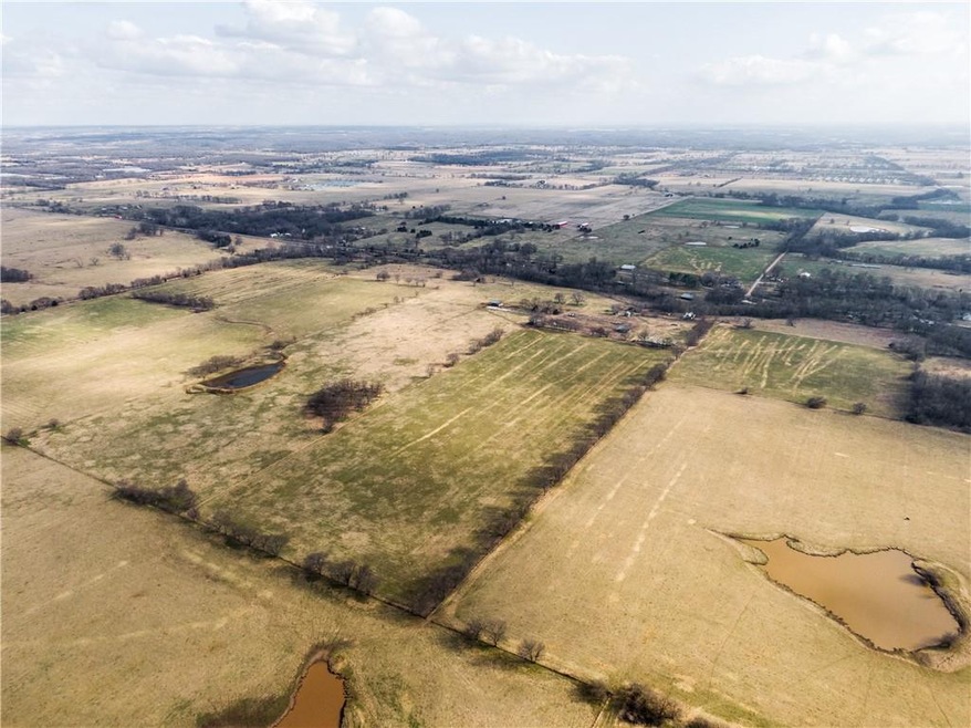 25600 Henhouse Rd, Gravette, AR 72736 - photo 1