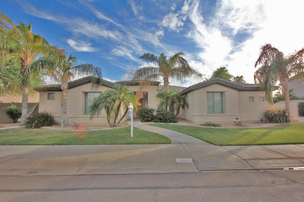 Great Curb Appeal!