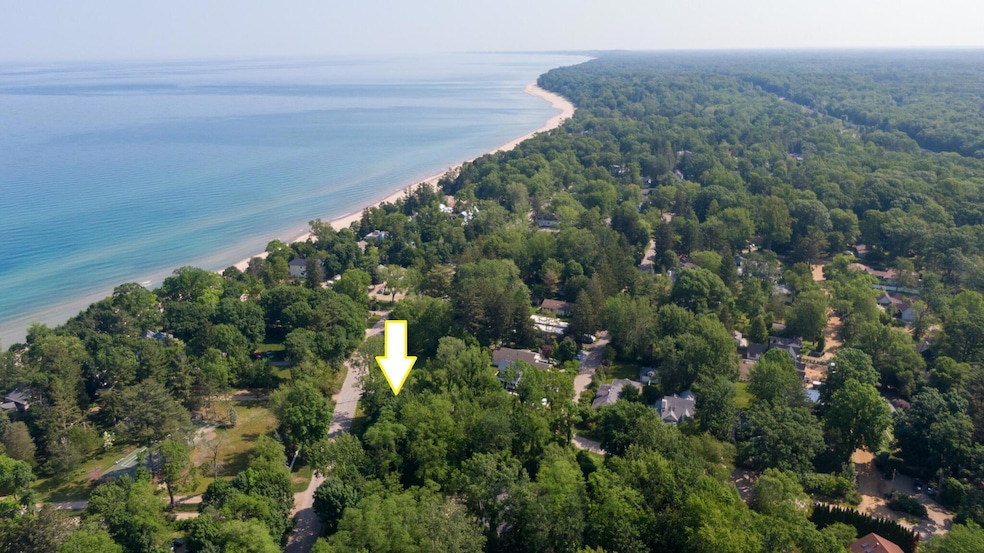 For Sale $695,000 • Co-Listing Agent