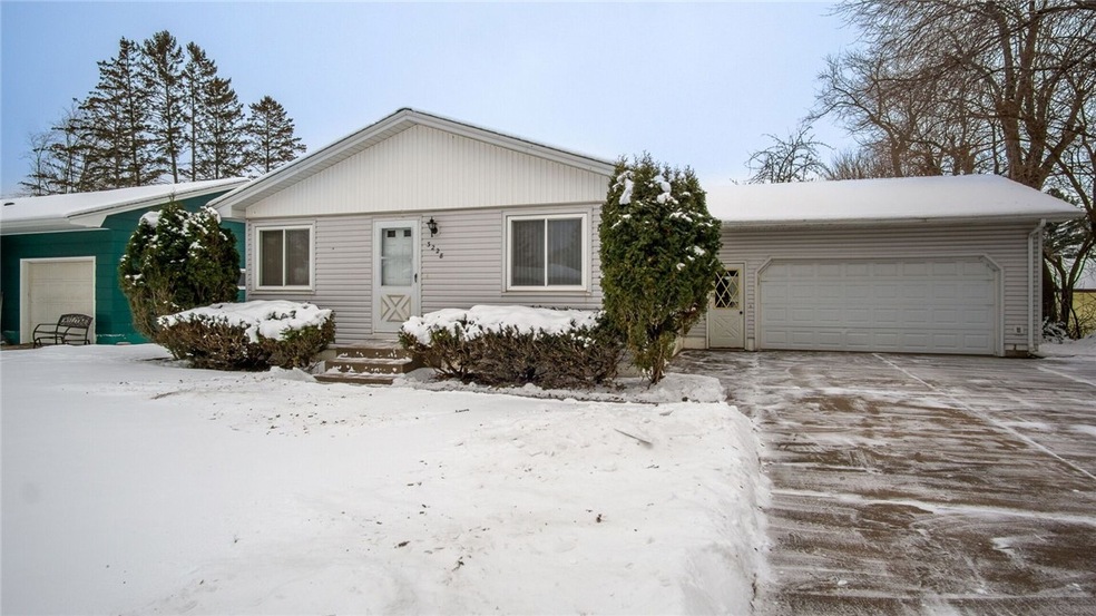 3228 Moon Ave, Eau Claire, WI 54703 - photo 1