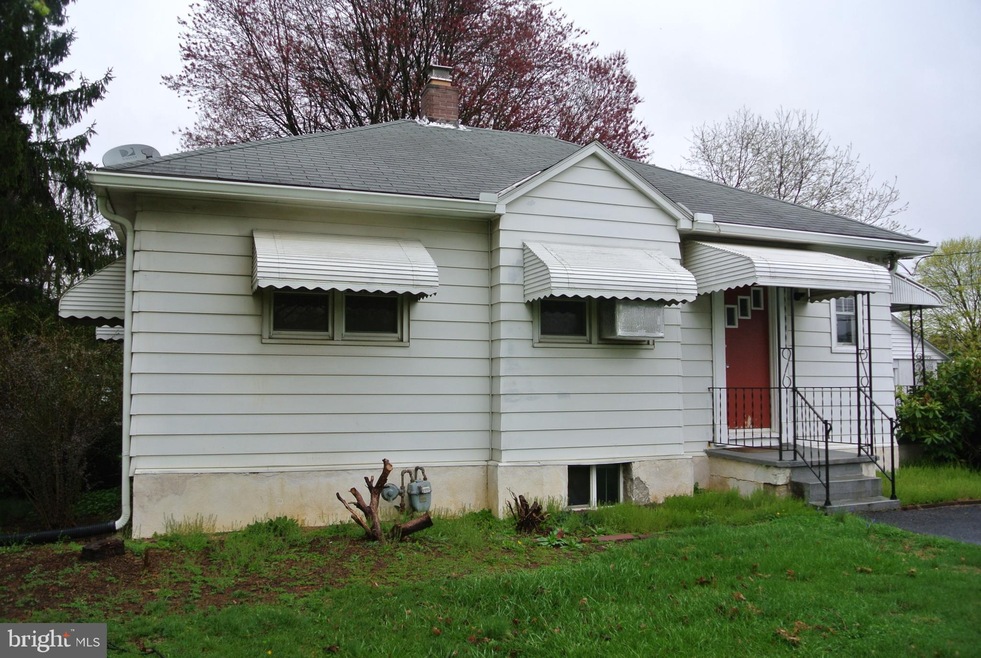 4541 Lanark Rd, Center Valley, PA 18034 - photo 1