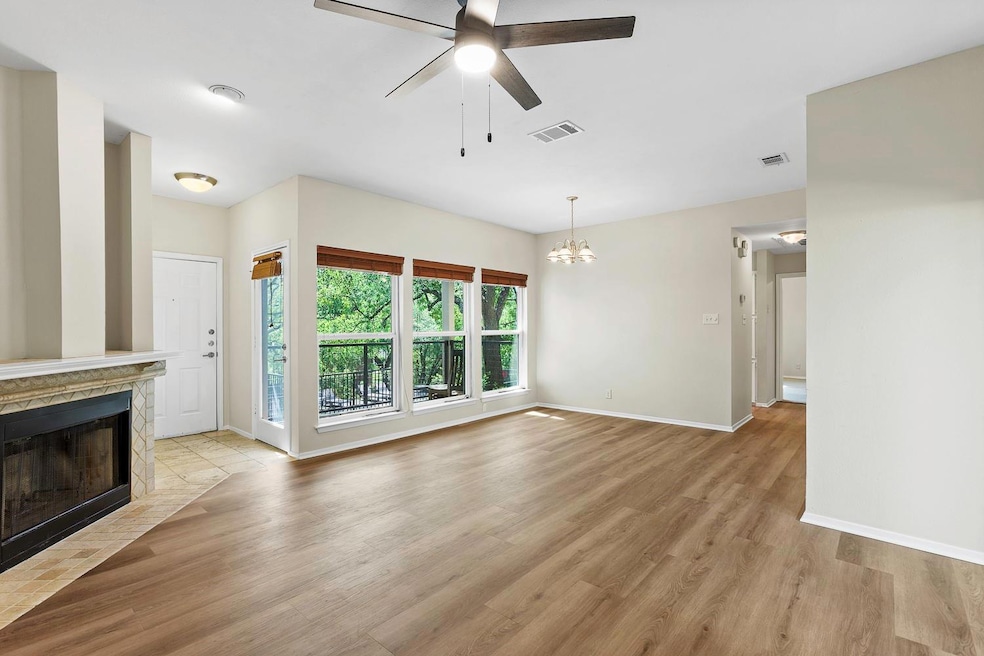 6600 Valleyside Rd unit 13C, Austin, TX 78731 - photo 1