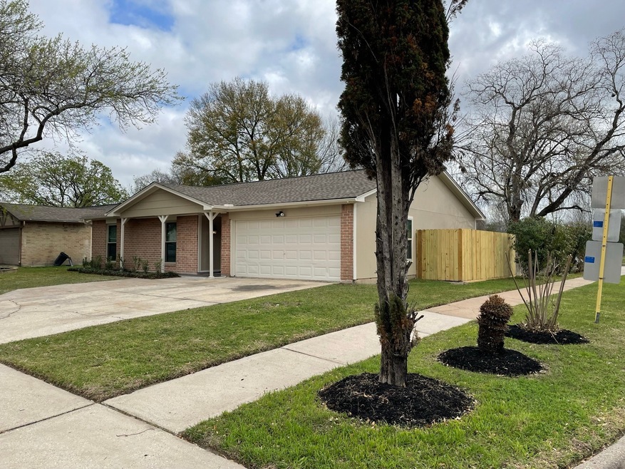 10202 Northview Dr, Houston, TX 77086 - photo 1