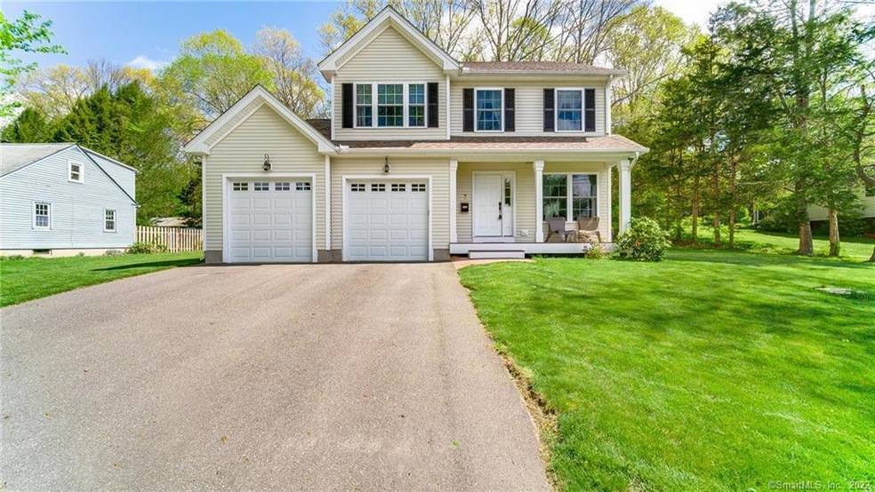 7 Grove St, Deep River, CT 06417 - photo 1