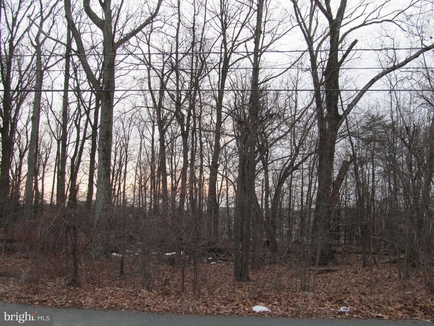 7426 Hawkins Dr, Hanover, MD 21076 - photo 1