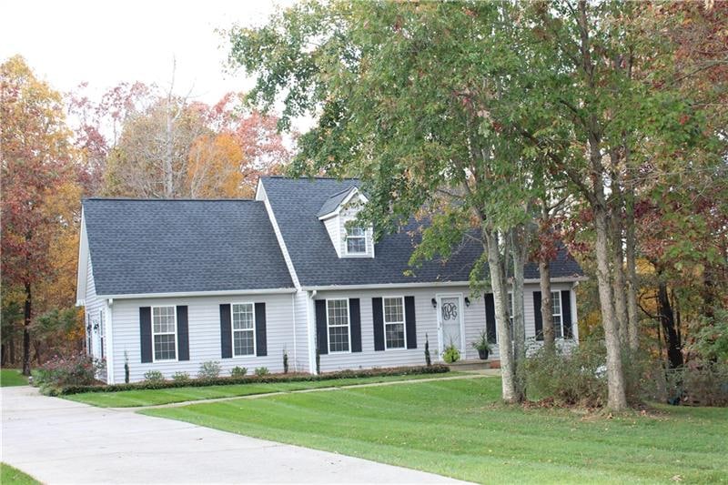 6839 Double m Dr, Clermont, GA 30527 - photo 1