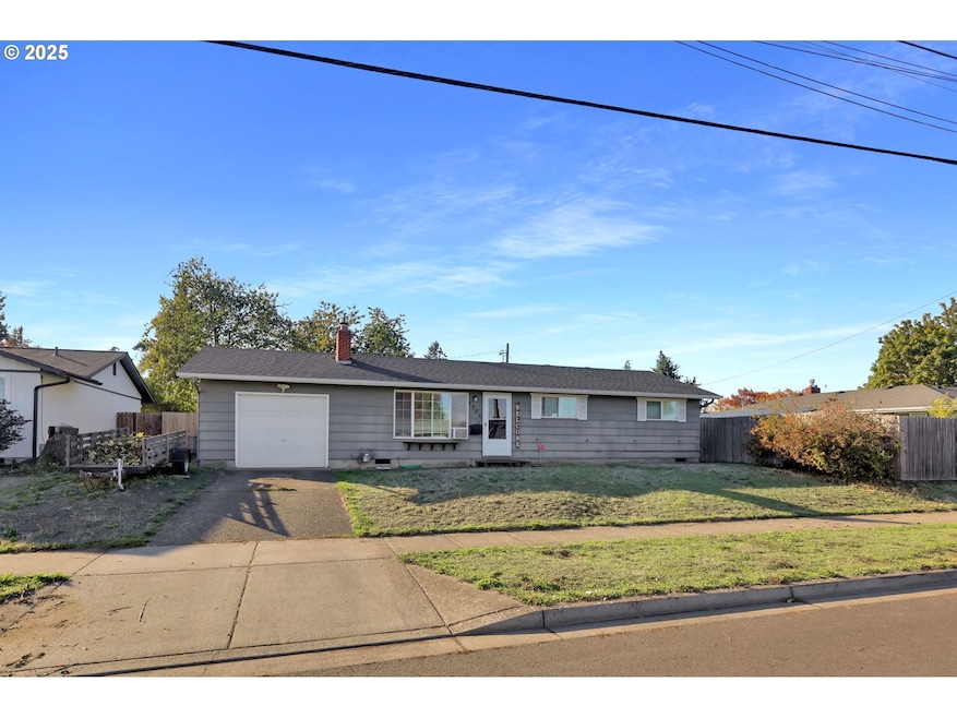1756 10th St, Springfield, OR 97477 - photo 1