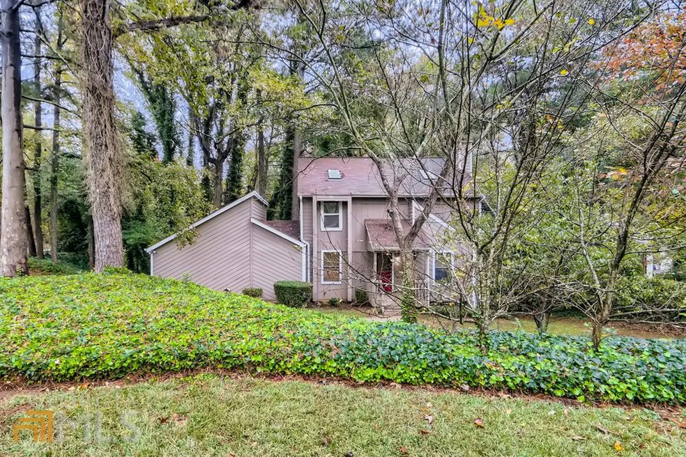 2590 Indian Lake Dr, Marietta, GA 30062 - photo 1