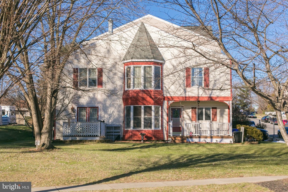 629 Picadilly Dr, Hagerstown, MD 21740 - photo 1