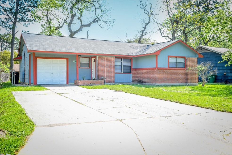 10330 Lera St, Houston, TX 77016 - photo 1