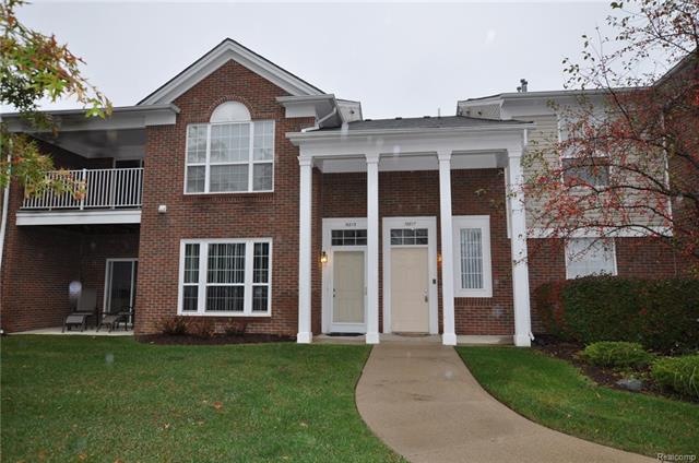 16817 CARRIAGE WAY LANE, NORTHVILLE TOWNSHIP