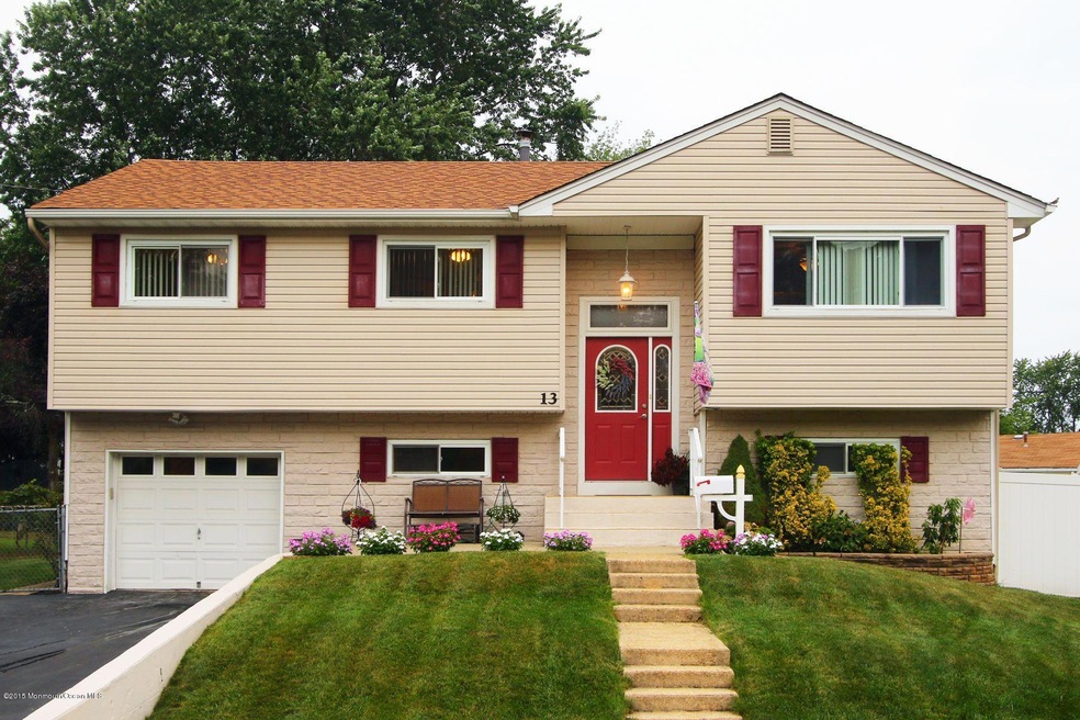 13 Crescent Place, Hazlet, NJ 07730 - photo 1
