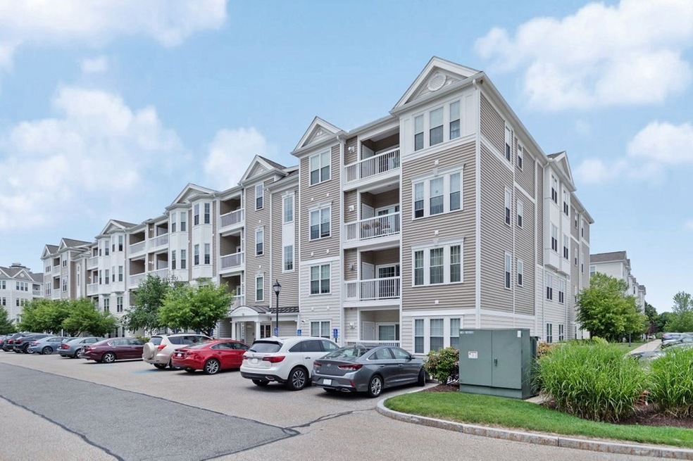 132 Clocktower Dr unit 409, Waltham, MA 02452 - photo 1