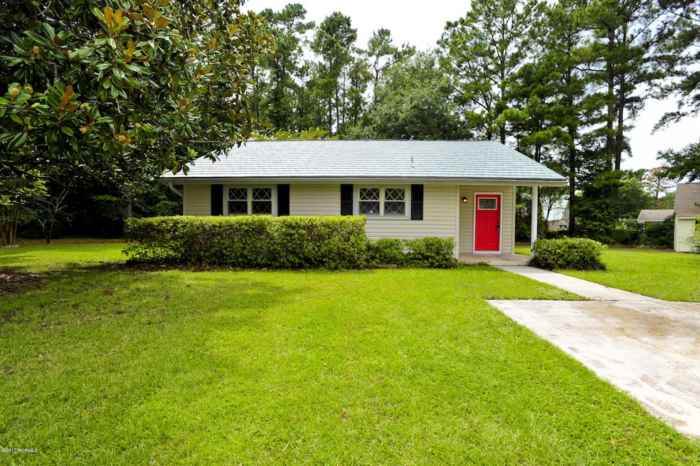 511 Palm Place, Jacksonville, NC 28546 - photo 1